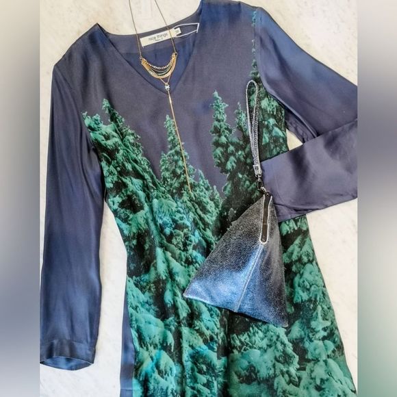 🌲Nice Things🌲 - Alpine Valley Digital Print Dress / Size M /US 6-8/ Navy - Picture 6 of 8